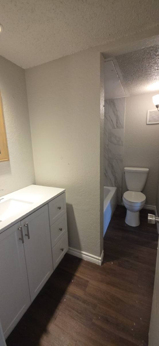 Townhouse for rent at 6719 Loma Vista Dr, Fort Worth, TX 76133