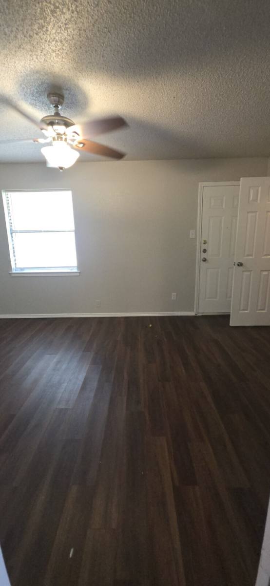 Townhouse for rent at 6719 Loma Vista Dr, Fort Worth, TX 76133