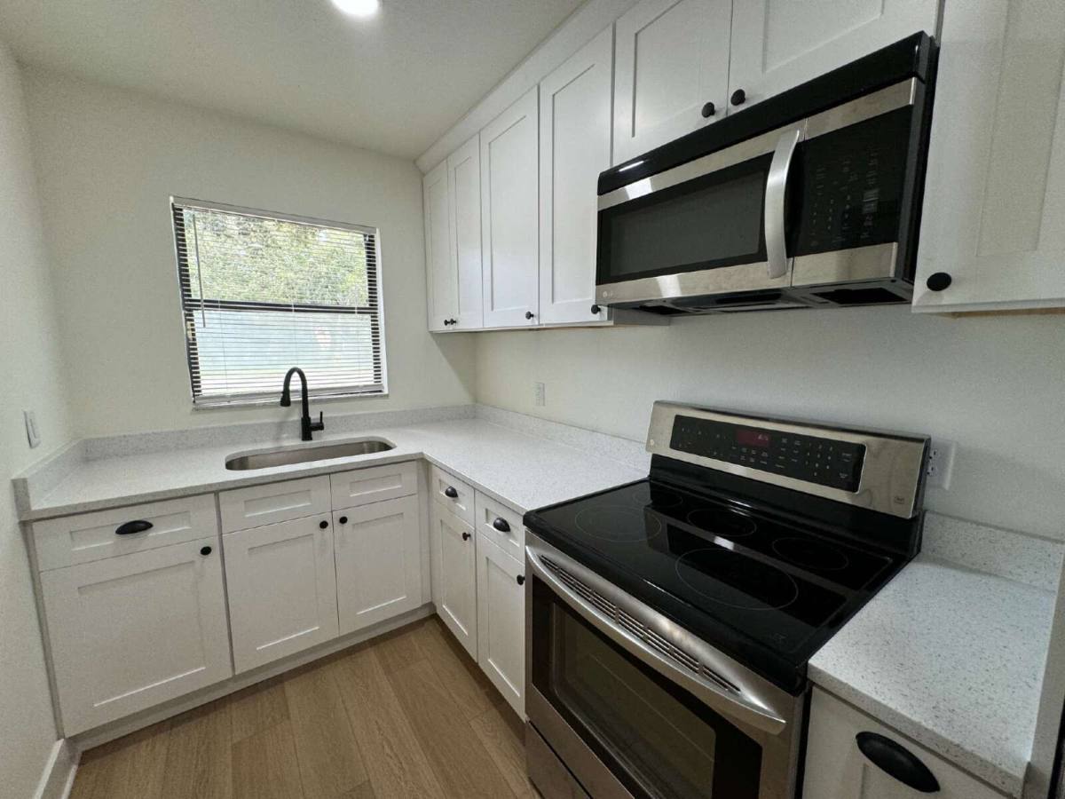 Townhouse for rent at 6212 S Martindale Ave #A, Tampa, FL 33611