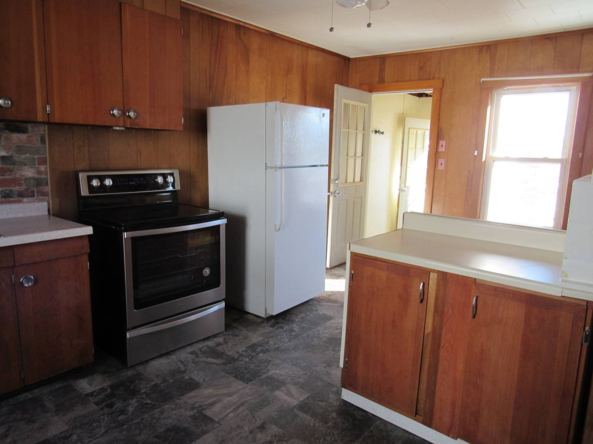 Apartment for rent at 117 Congress, Millinocket, ME 04462