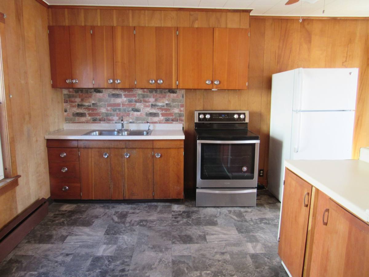 Apartment for rent at 117 Congress, Millinocket, ME 04462