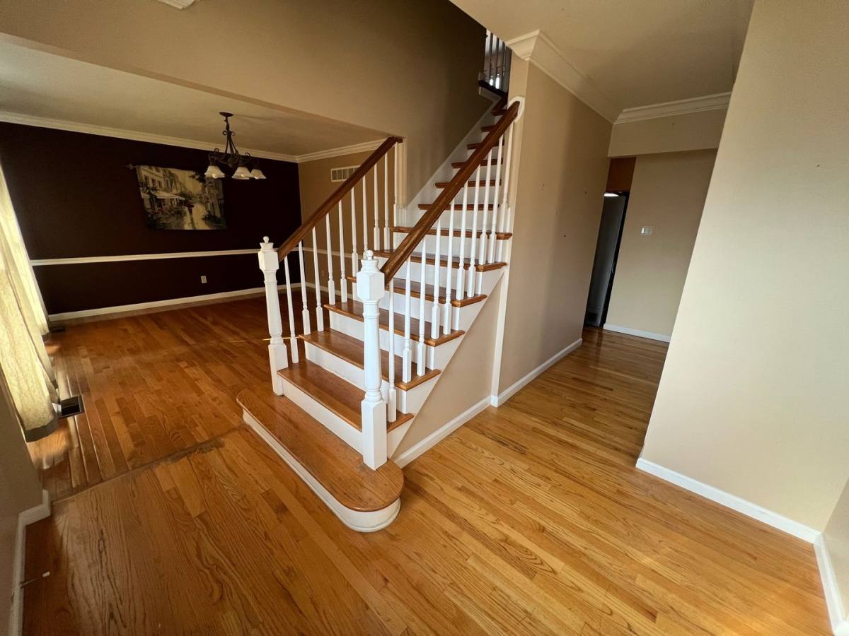 House for rent at 15605 Highcroft Dr, Chesterfield, MO 63017