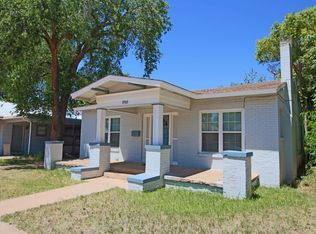 House for rent at 1910 16th St, Lubbock, TX 79401