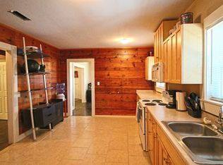 House for rent at 1910 16th St, Lubbock, TX 79401