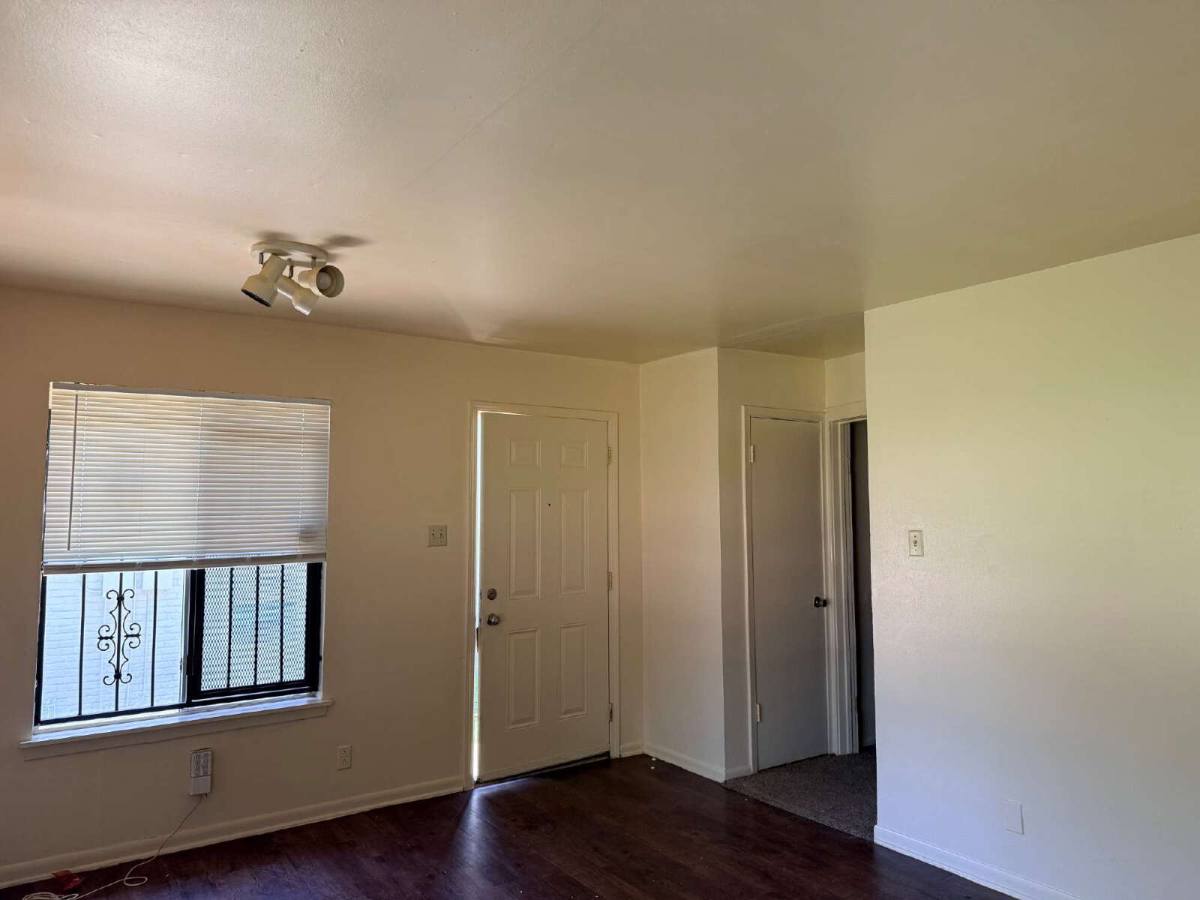 Townhouse for rent at 606 Morningview Dr, San Antonio, TX 78220