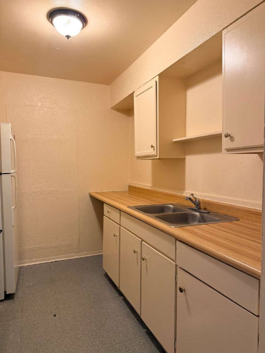 Townhouse for rent at 606 Morningview Dr, San Antonio, TX 78220