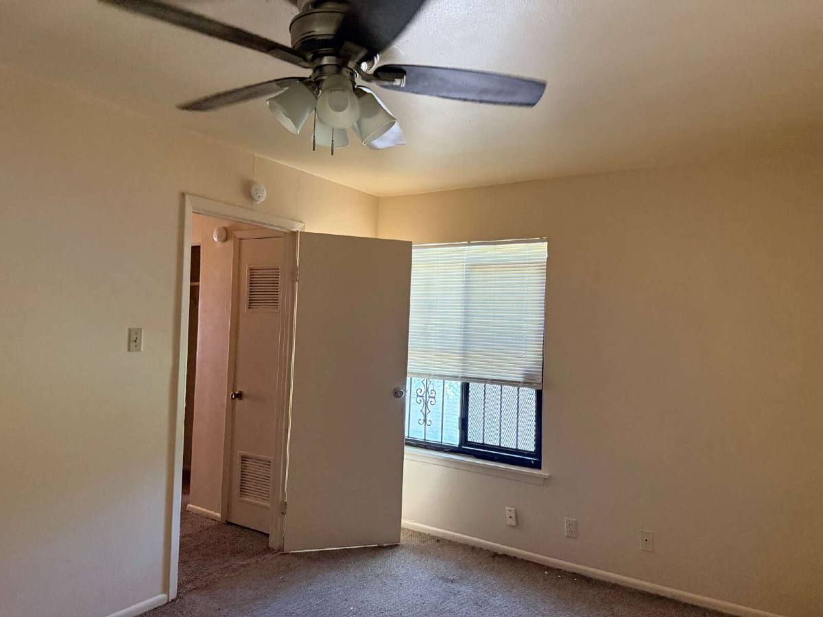 Townhouse for rent at 606 Morningview Dr, San Antonio, TX 78220