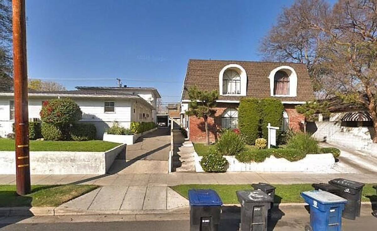 Apartment for rent at 1907 W Victory Blvd, Burbank, CA 91506