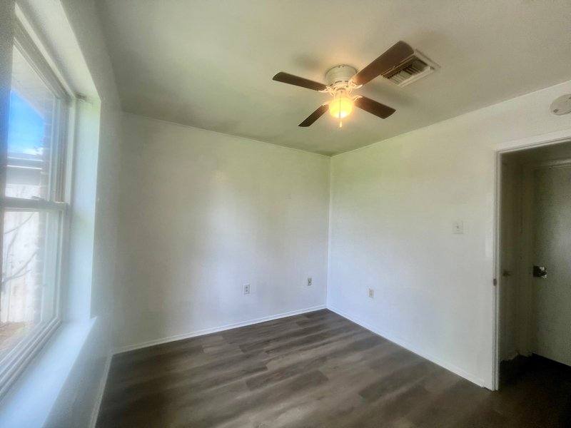 House for rent at 240 Azalea Dr, Westwego, LA 70094