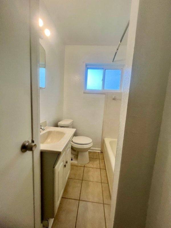 House for rent at 240 Azalea Dr, Westwego, LA 70094