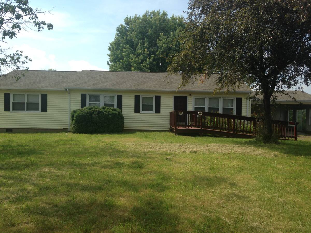 House for rent at 415 Viewtown Rd, Amissville, VA 20106