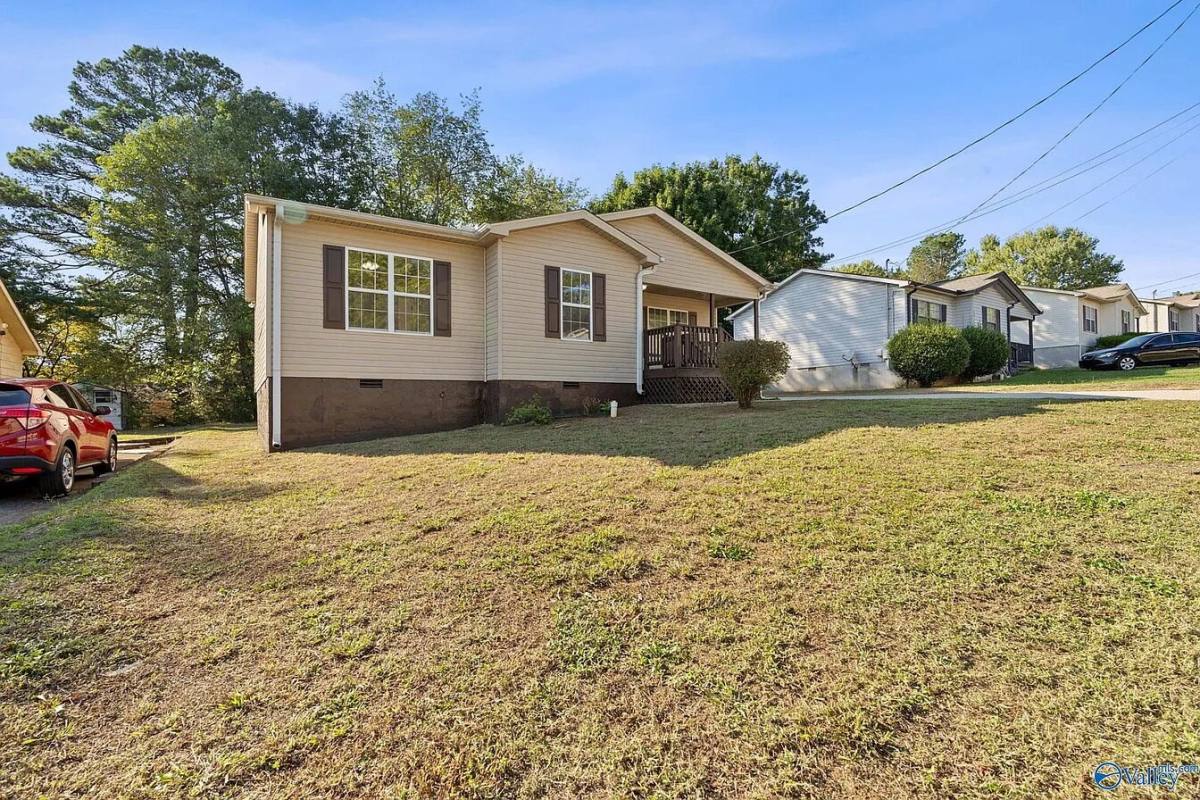 House for rent at 3103 Sonya Dr NW, Huntsville, AL 35810