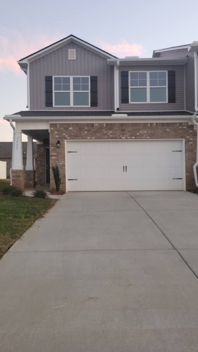 Townhouse for rent at 7597 Discovery Point Dr NW, Huntsville, AL 35806