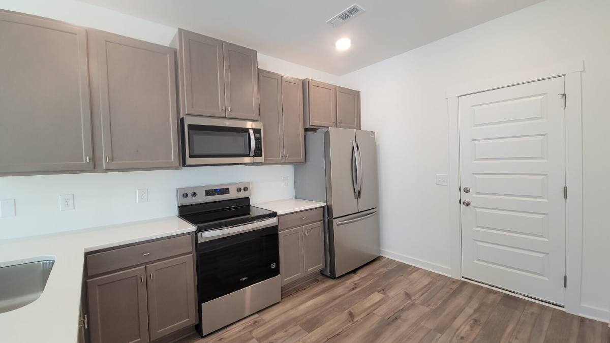 Townhouse for rent at 7597 Discovery Point Dr NW, Huntsville, AL 35806