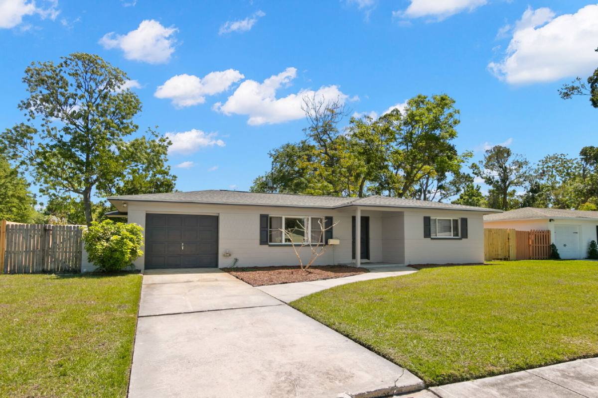 House for rent at 5546 5th St S, Saint Petersburg, FL 33705