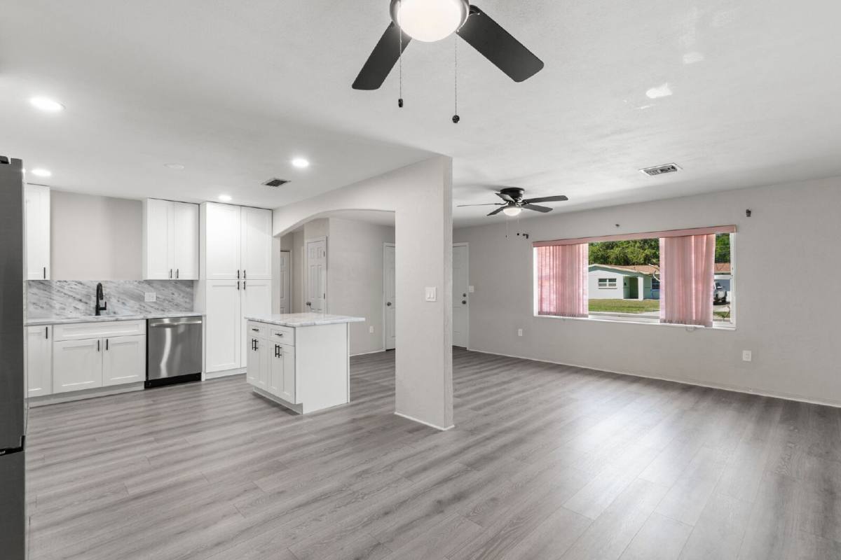House for rent at 5546 5th St S, Saint Petersburg, FL 33705