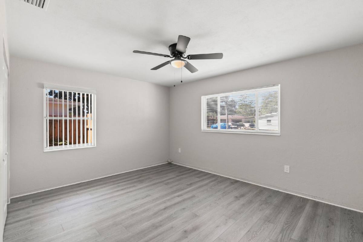 House for rent at 5546 5th St S, Saint Petersburg, FL 33705