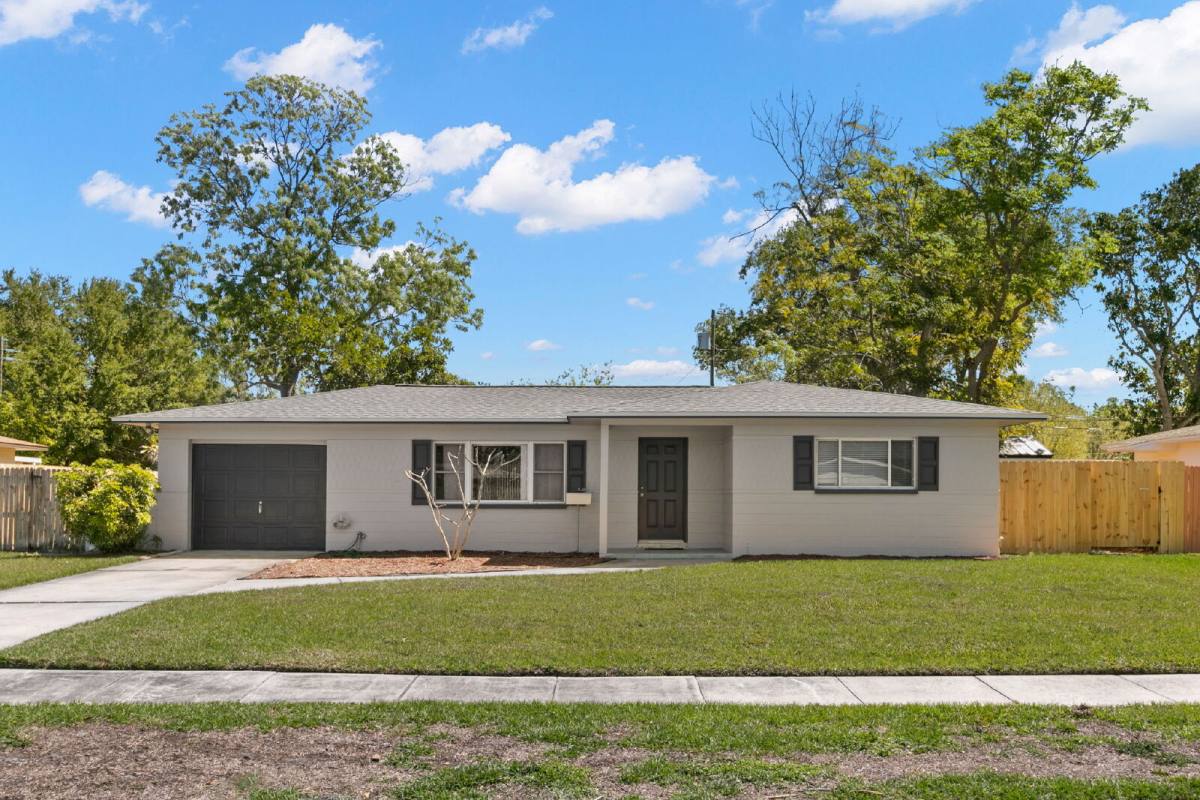 House for rent at 5546 5th St S, Saint Petersburg, FL 33705
