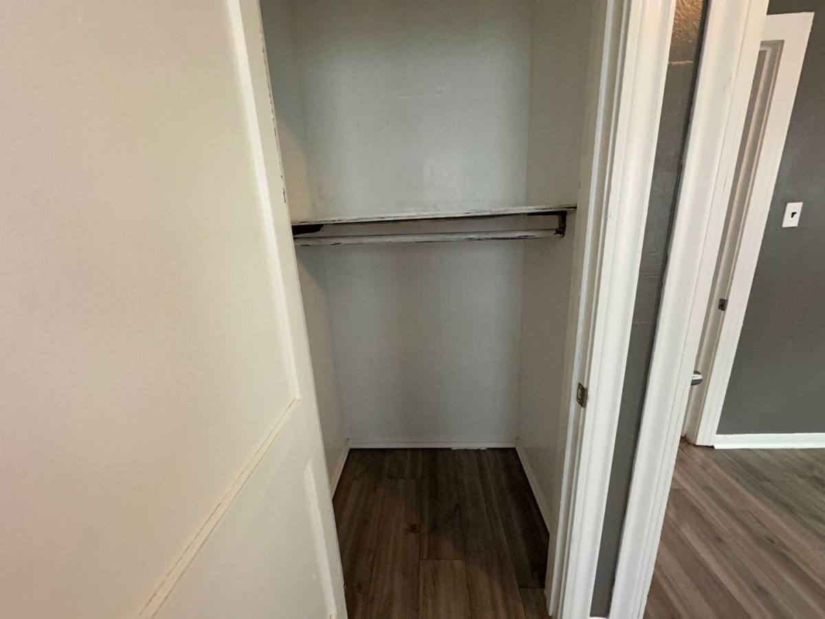 Apartment for rent at 995 Center St, Beaumont, TX 77701