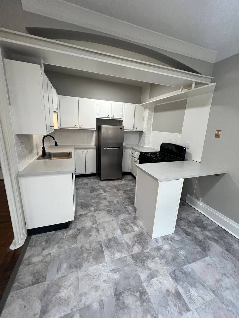 Apartment for rent at 12231 Clifton Blvd, Lakewood, OH 44107