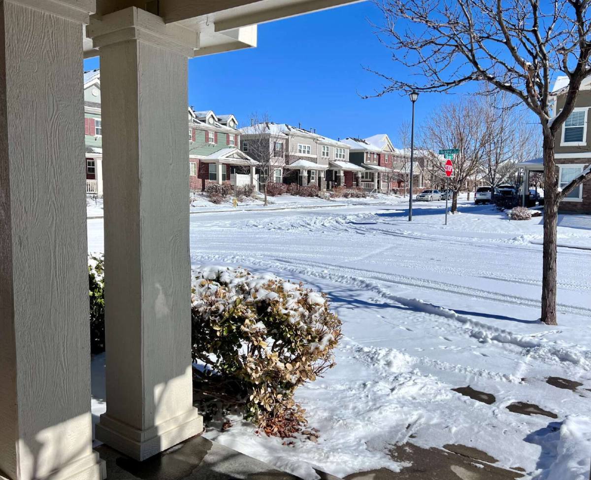 Townhouse for rent at 1121 S Richfield St, Aurora, CO 80017