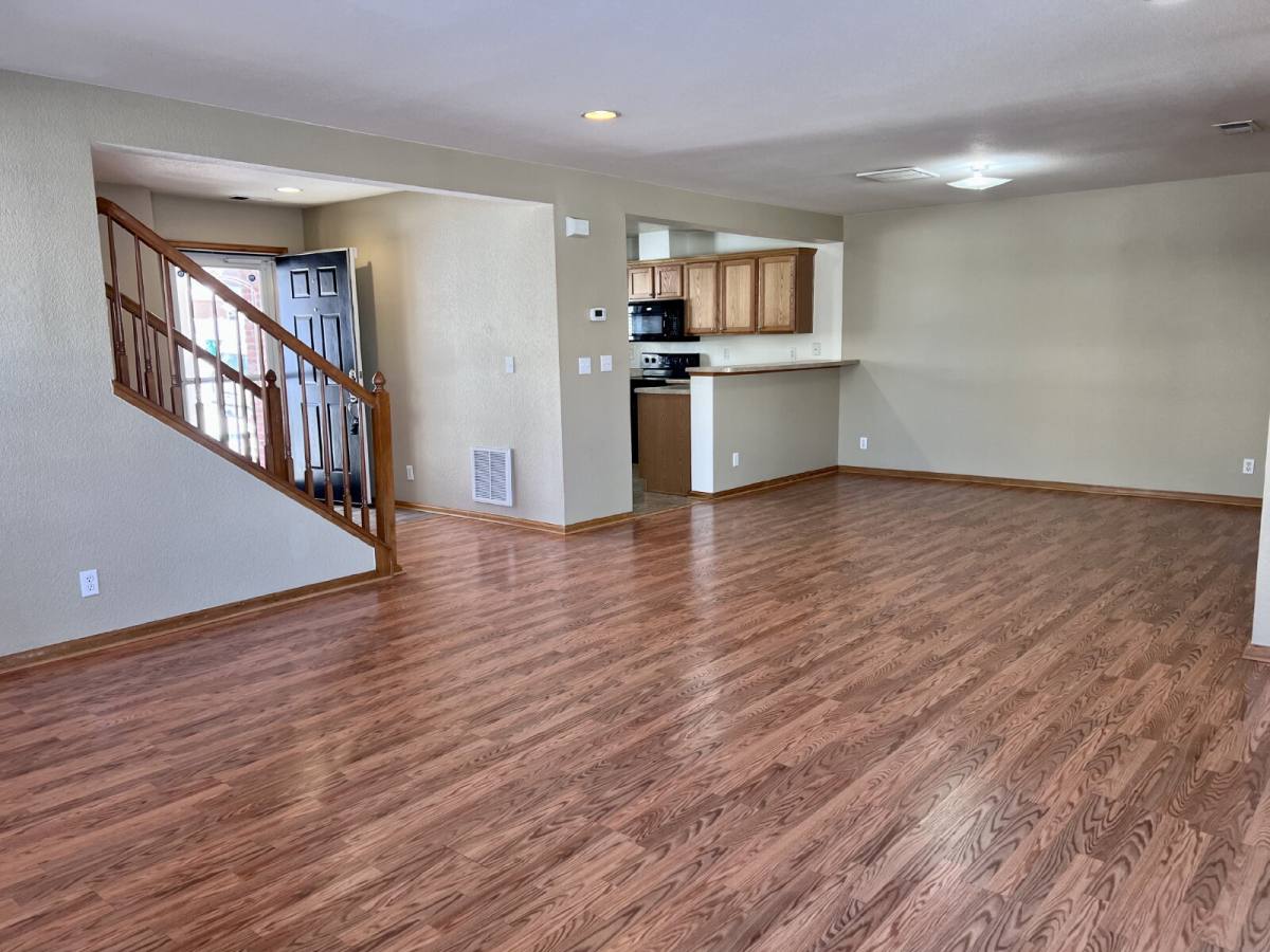 Townhouse for rent at 1121 S Richfield St, Aurora, CO 80017