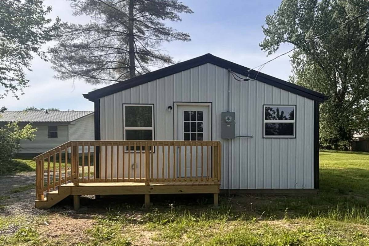 House for rent at 508 E 3rd St, Manchester, OH 45144