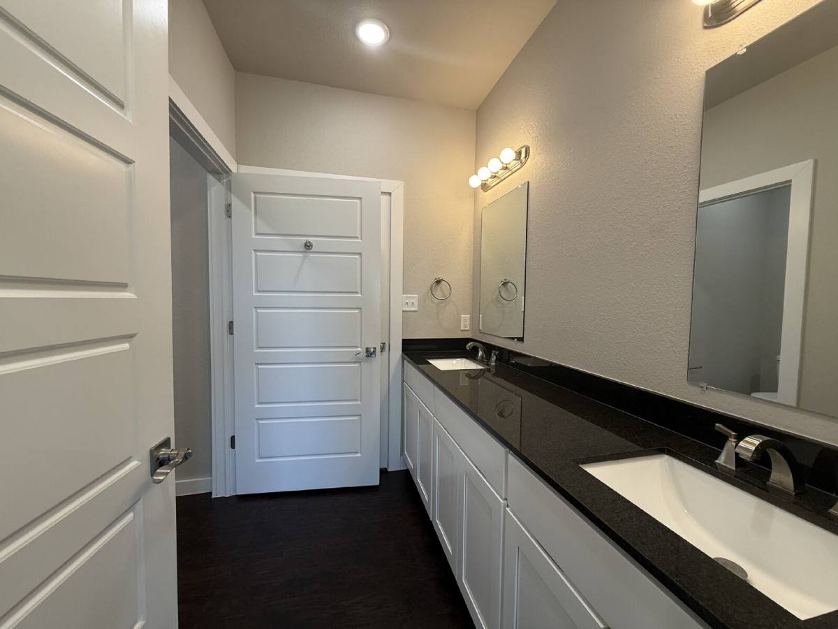 Townhouse for rent at 13523 S Mingo Rd #3, Bixby, OK 74008