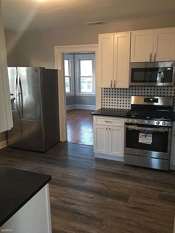Apartment for rent at 98 Sanford Ave - 2nd Floor, Bridgeport, CT 06604
