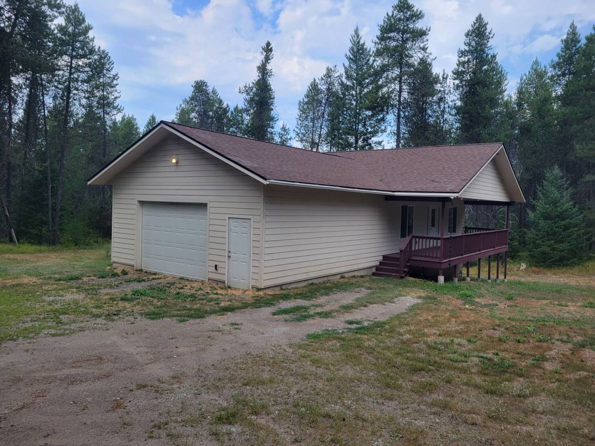 House for rent at 10629 Deer Valley Rd, Newport, WA 99156