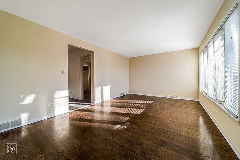 House for rent at 11233 S Whipple St, Chicago, IL 60655