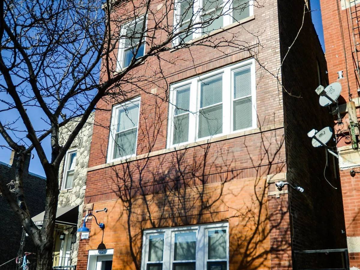 Apartment for rent at 1724 W 21st St #1F, Chicago, IL 60642