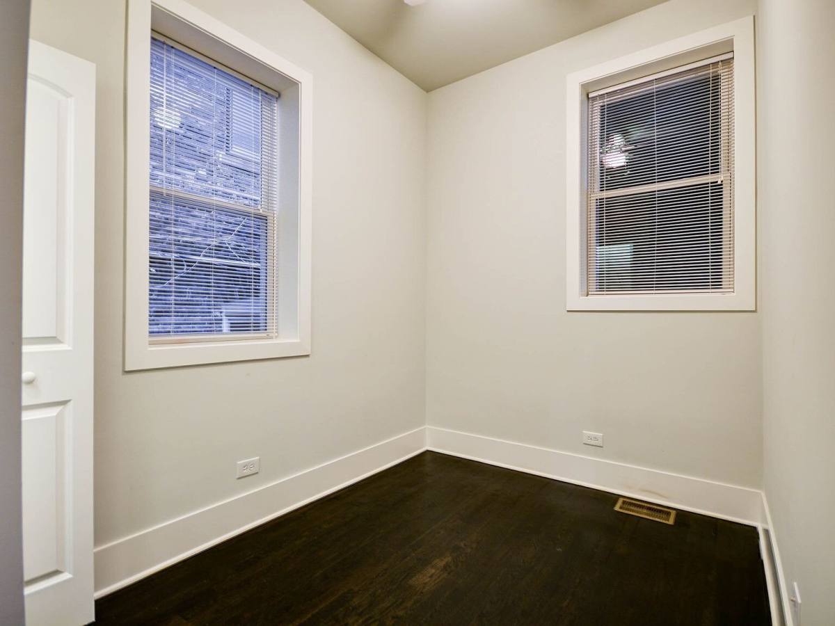 Apartment for rent at 1724 W 21st St #1F, Chicago, IL 60642