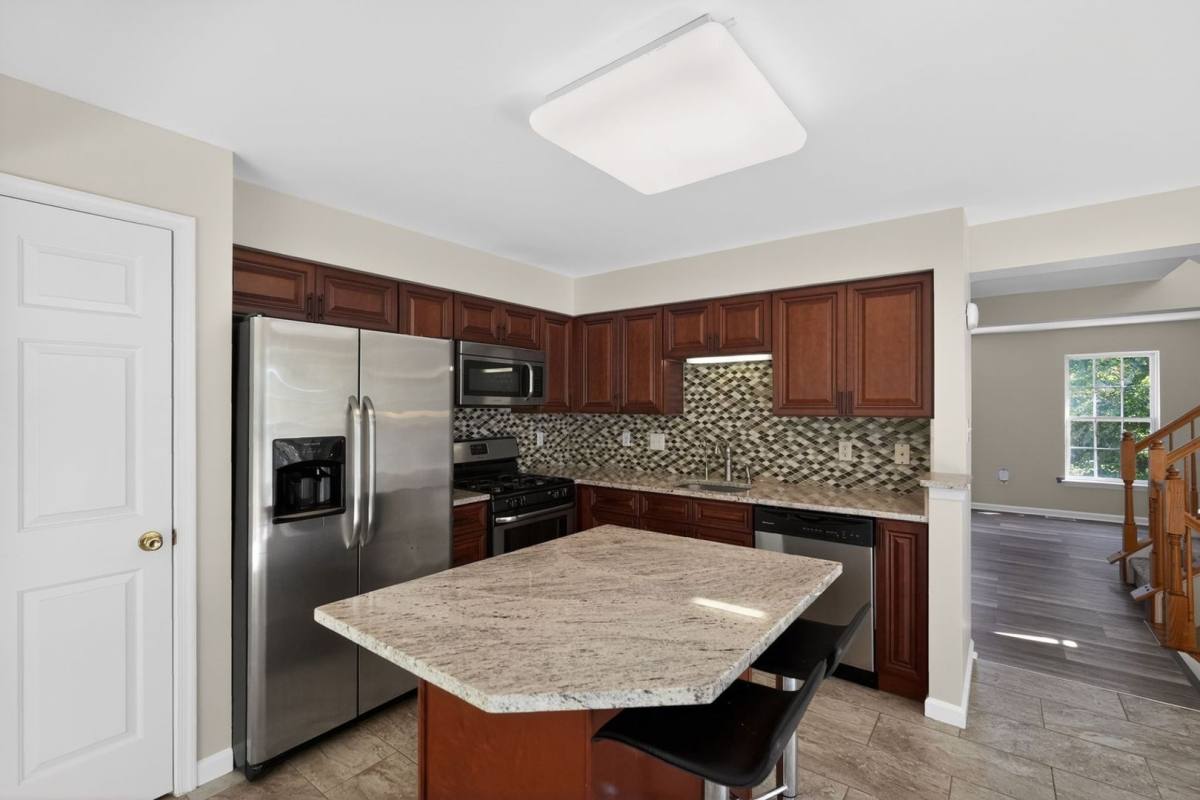 Townhouse for rent at 21 Golf View Court, Clementon, NJ 08021