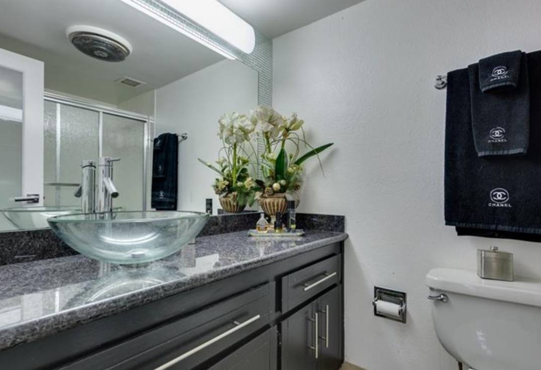 Condo for rent at 205 E Harmon Ave #807, Las Vegas, NV 89119