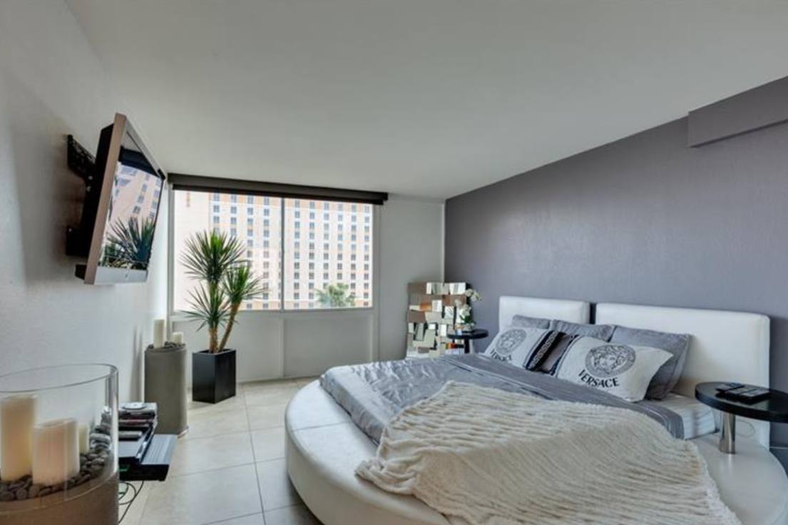 Condo for rent at 205 E Harmon Ave #807, Las Vegas, NV 89119
