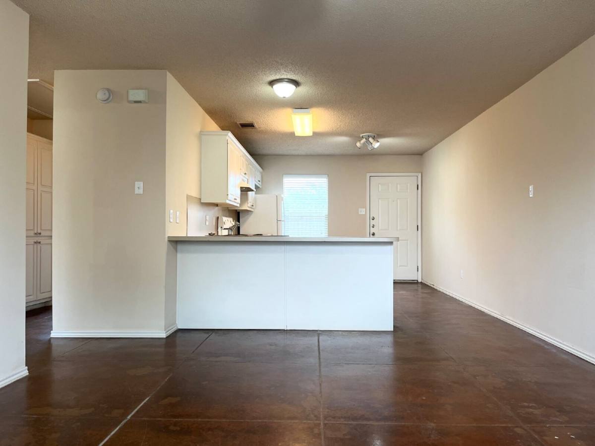 Apartment for rent at 2401 73rd St #14, Lubbock, TX 79423