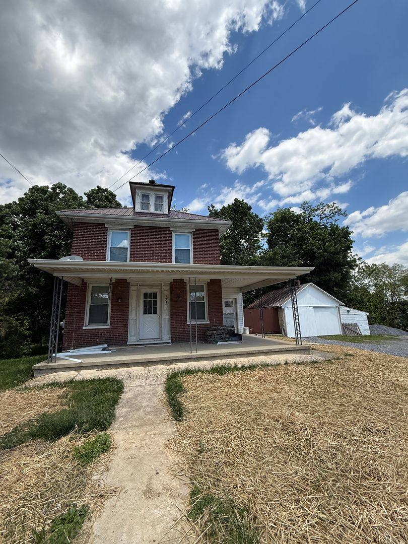House for rent at 1335 Edenville Rd, Chambersburg, PA 17202