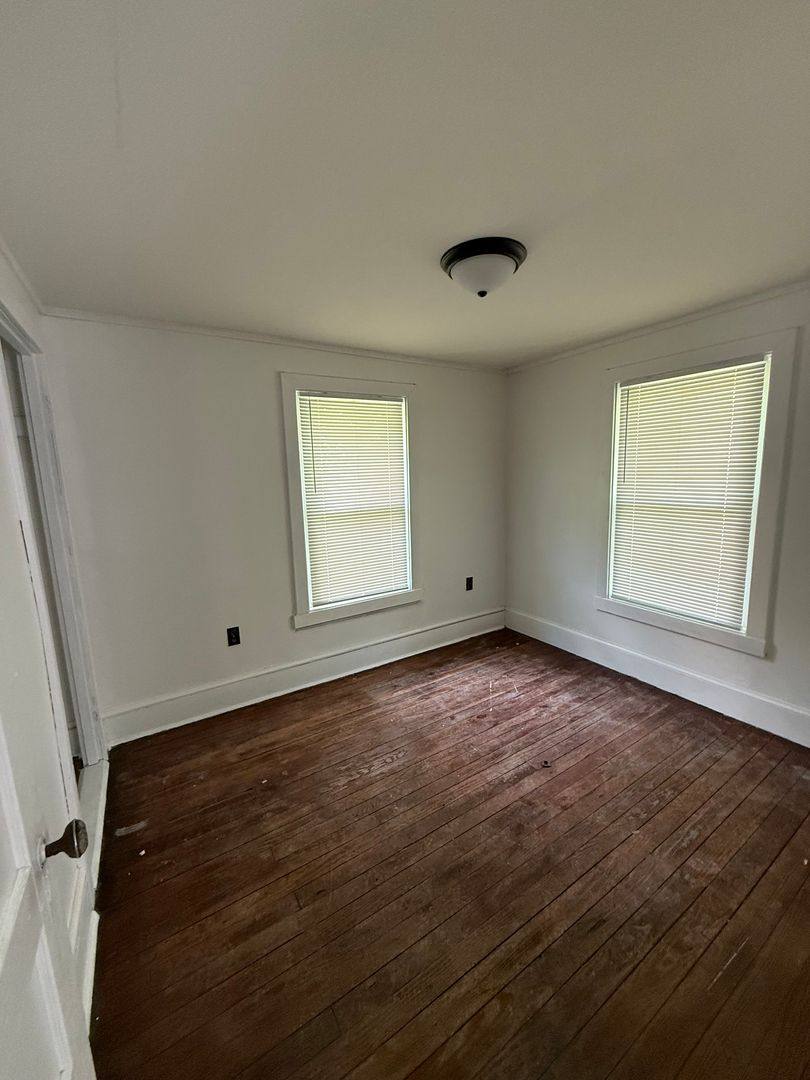 House for rent at 1335 Edenville Rd, Chambersburg, PA 17202