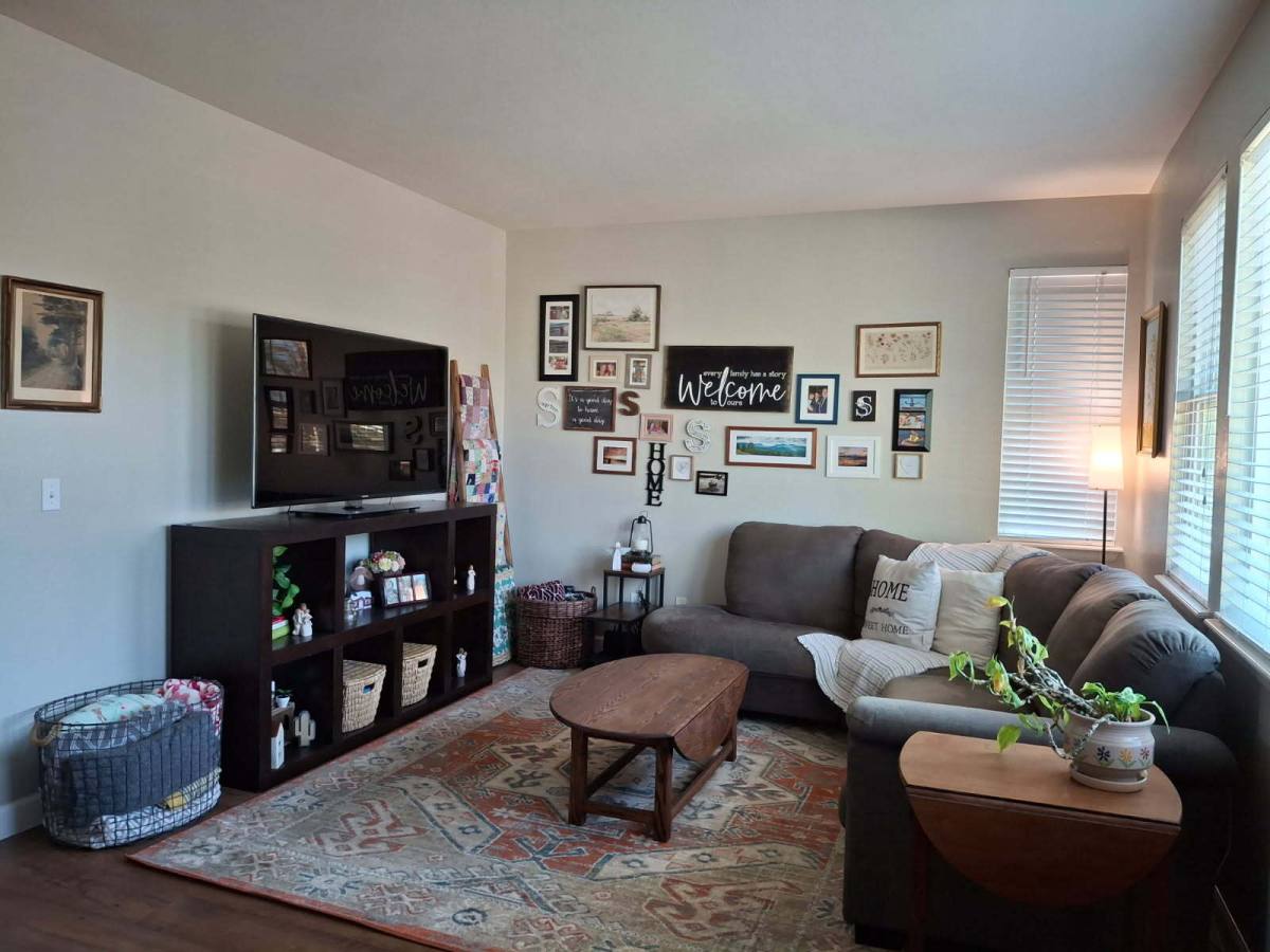 House for rent at 23573 E Alabama Dr, Aurora, CO 80018