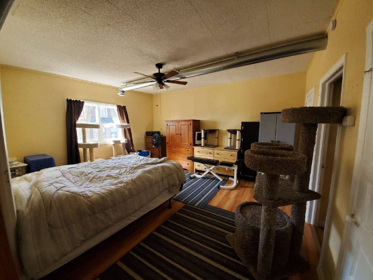 Apartment for rent at 4445 Lincoln Ave #1, Saint Paul, MN 55110