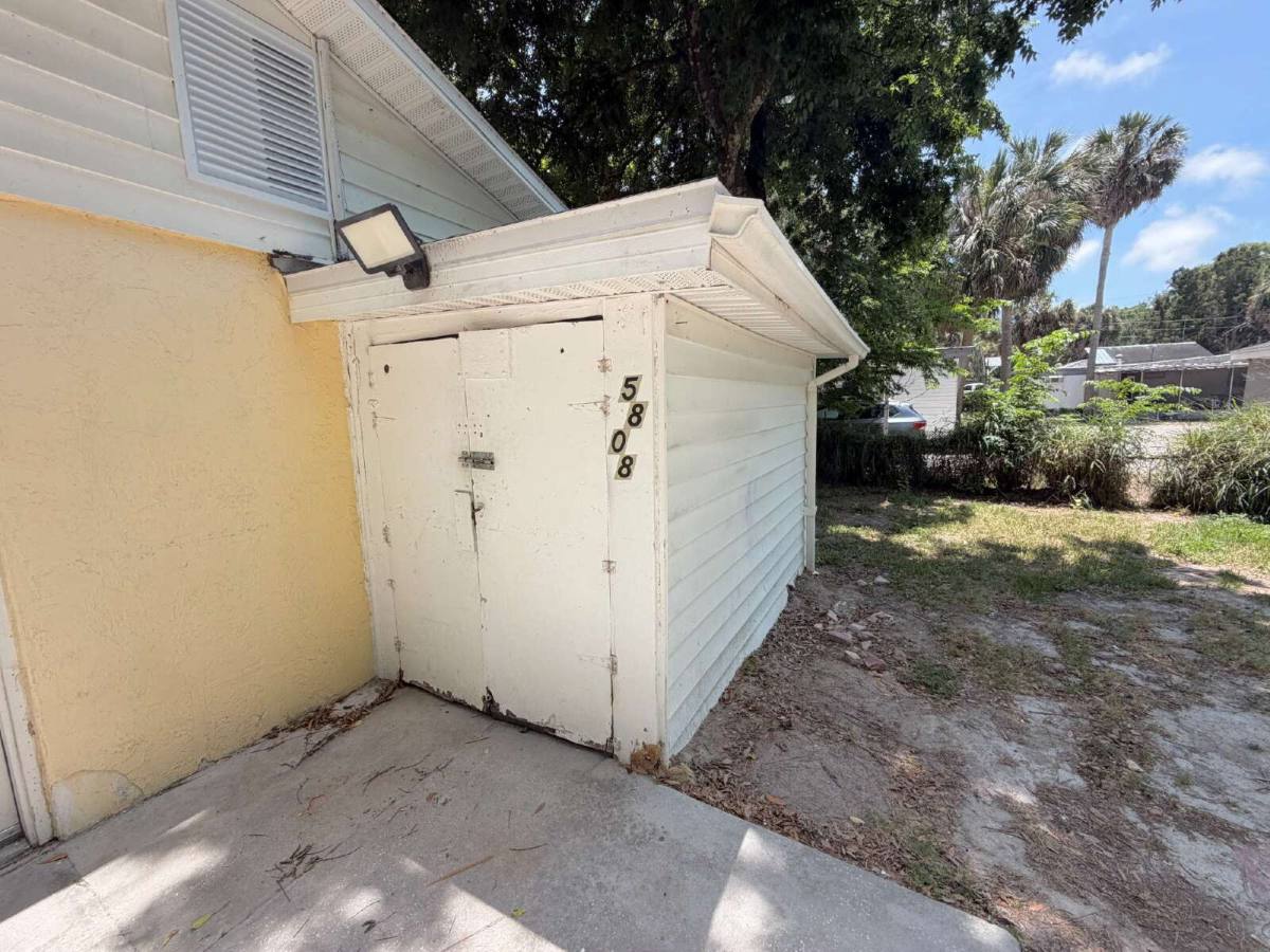 House for rent at 5808 Olive Dr, New Port Richey, FL 34652