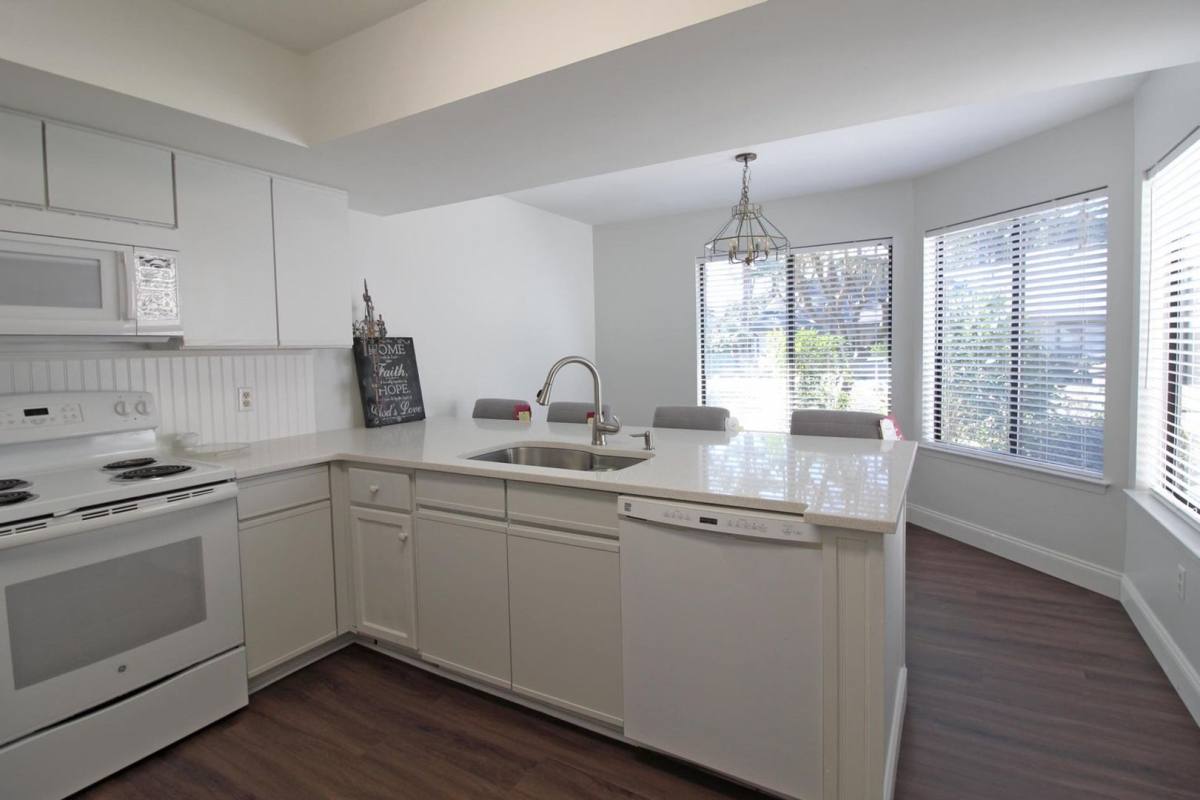 Townhouse for rent at 114 Gleneagles Dr, Niceville, FL 32578