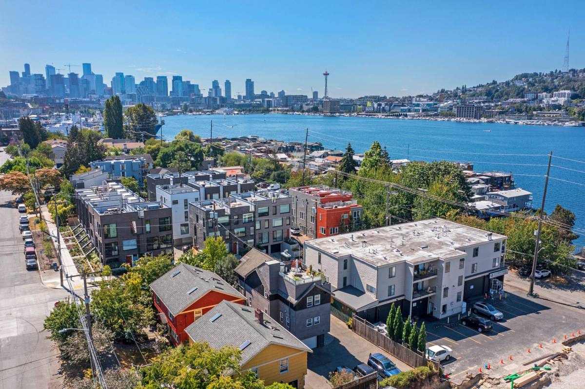 Apartment for rent at 60 E Lynn St, Seattle, WA 98102