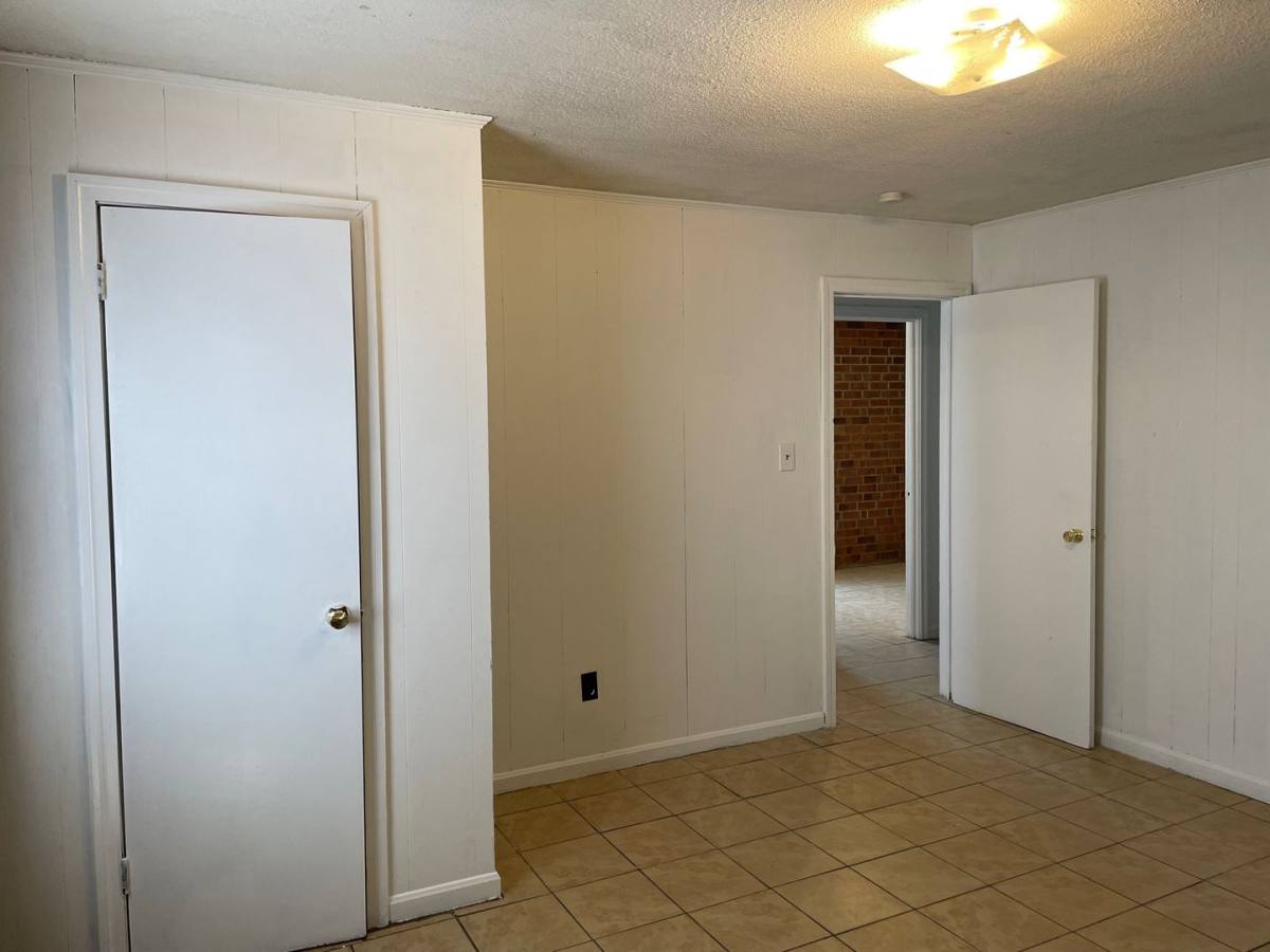 House for rent at 1009 Cassell St, High Point, NC 27261
