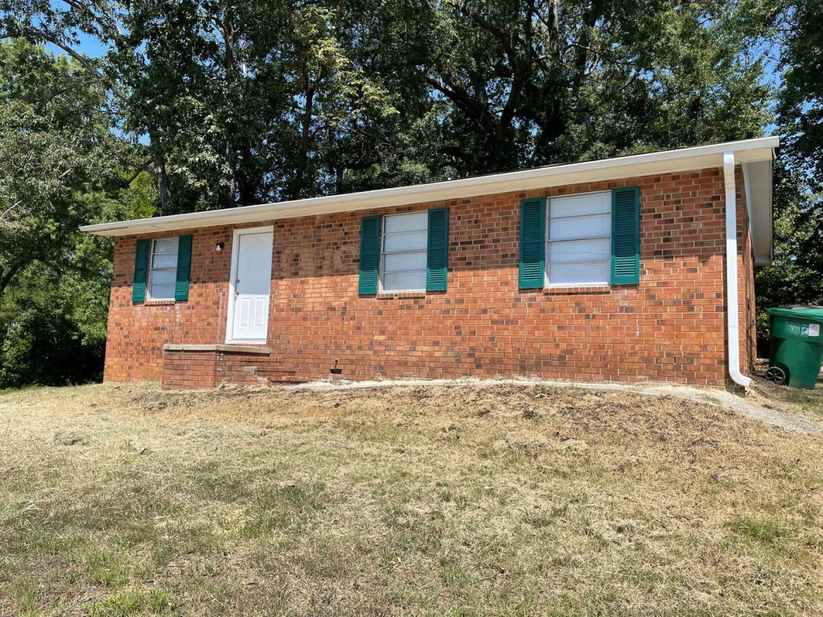House for rent at 1009 Cassell St, High Point, NC 27261