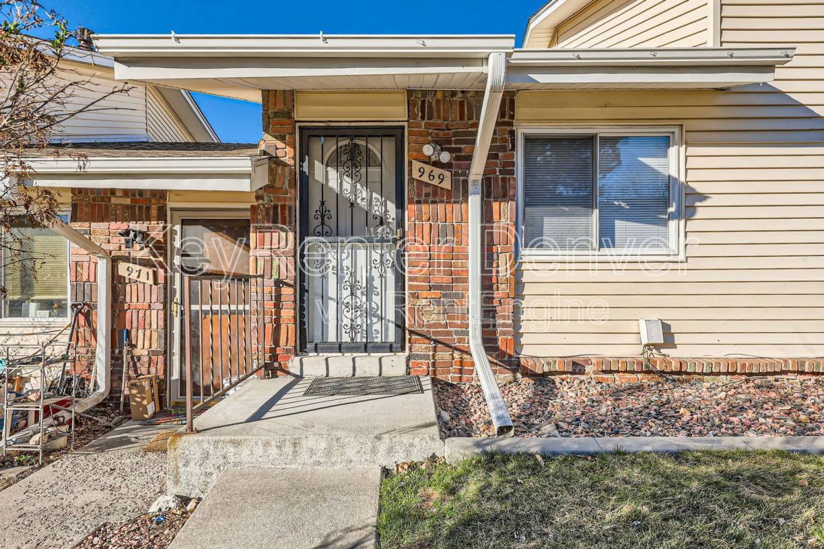 House for rent at 969 S Miller Way, Denver, CO 80226