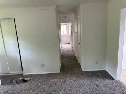 Apartment for rent at 1118 Forest Rd #A, Charleston, WV 25314