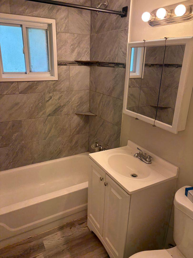 House for rent at 7800 E 112th St, Kansas City, MO 64134