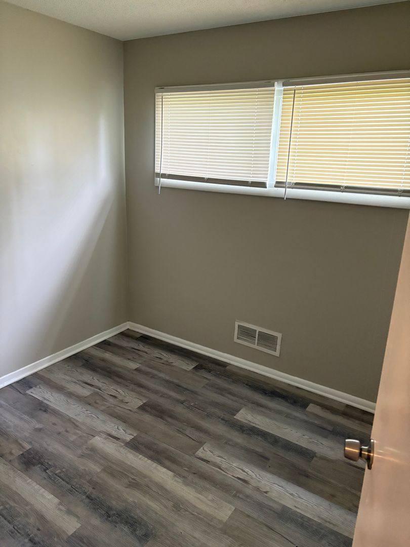House for rent at 7800 E 112th St, Kansas City, MO 64134